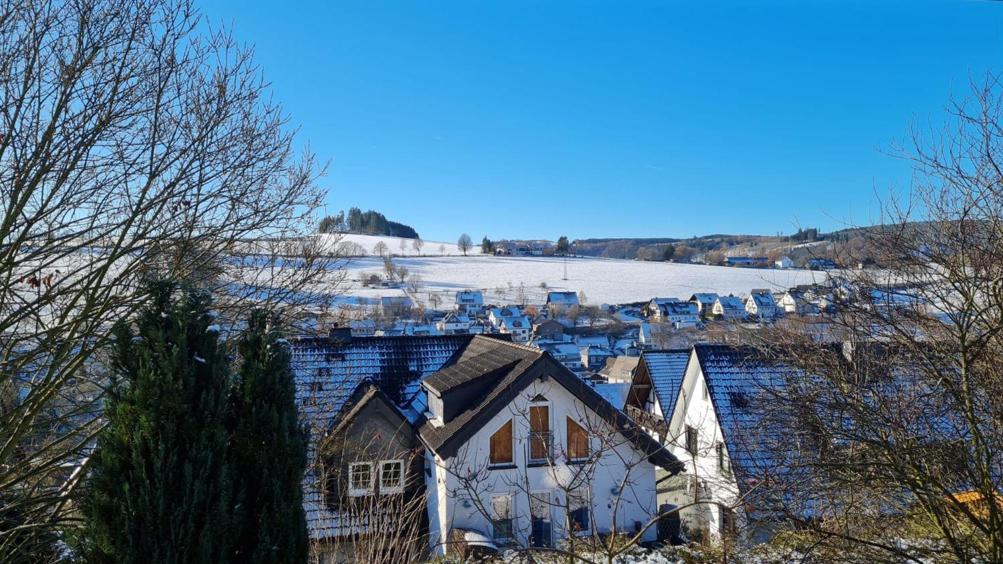 Wiemeringhausen Mountainview Villa מראה חיצוני תמונה